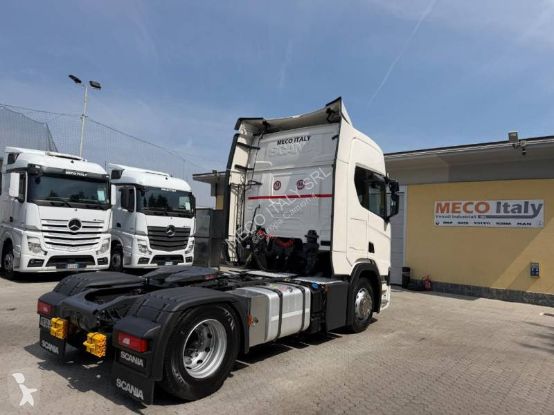جرار Scania