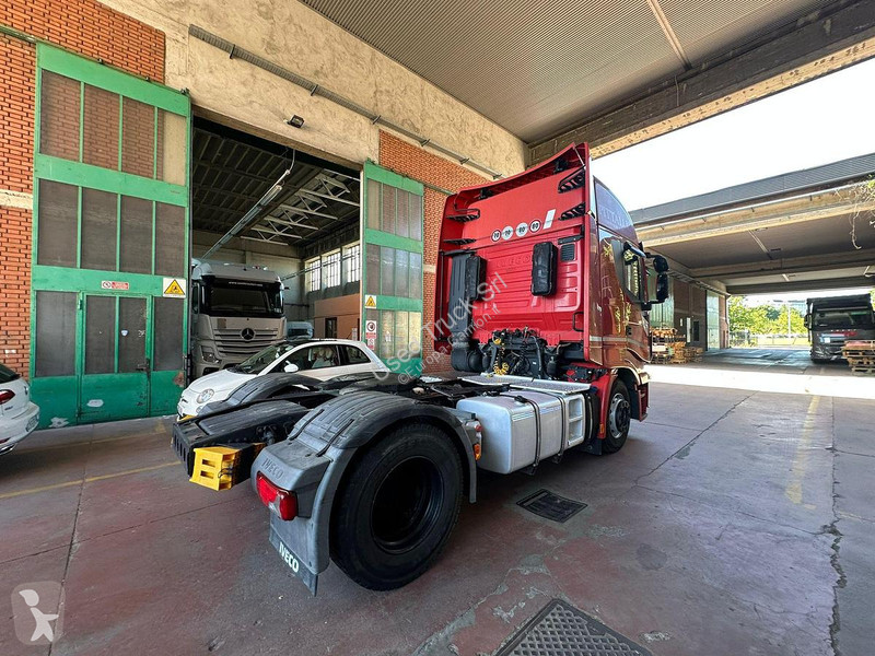 Iveco 460 tractor unit