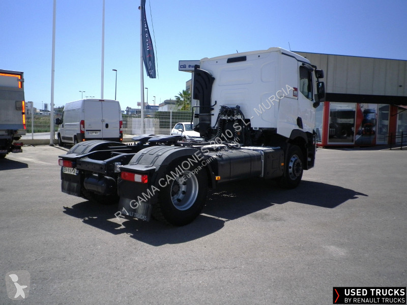 جرار Renault