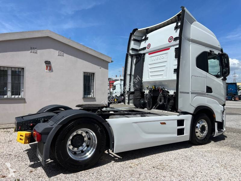 جرار Iveco
