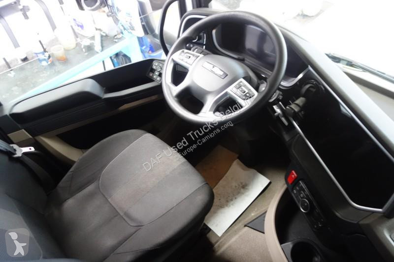 جرار DAF XG  FT 4X2