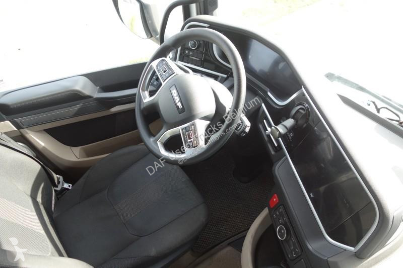 Тягач DAF XG  FT 4X2