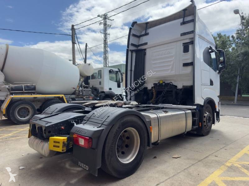 جرار Iveco
