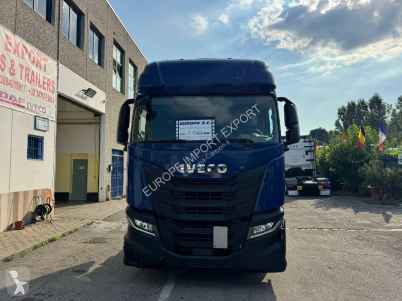 جرار Iveco