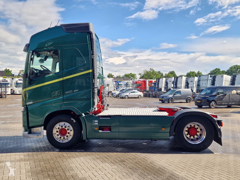 جرار Volvo 13460 Globetrotter 4x2 - ADR -...