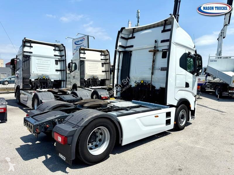 جرار Iveco