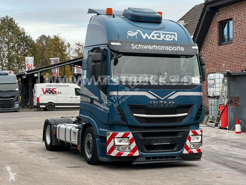 جرار Iveco 480 4x2 I Retarder Hubsattelplatte