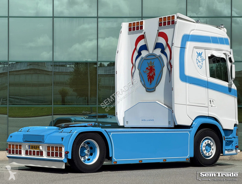 Trekker Scania S730 V8 NGS KING FU OPTIONS...