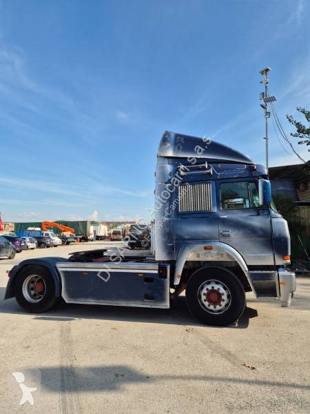 Iveco  tractor unit
