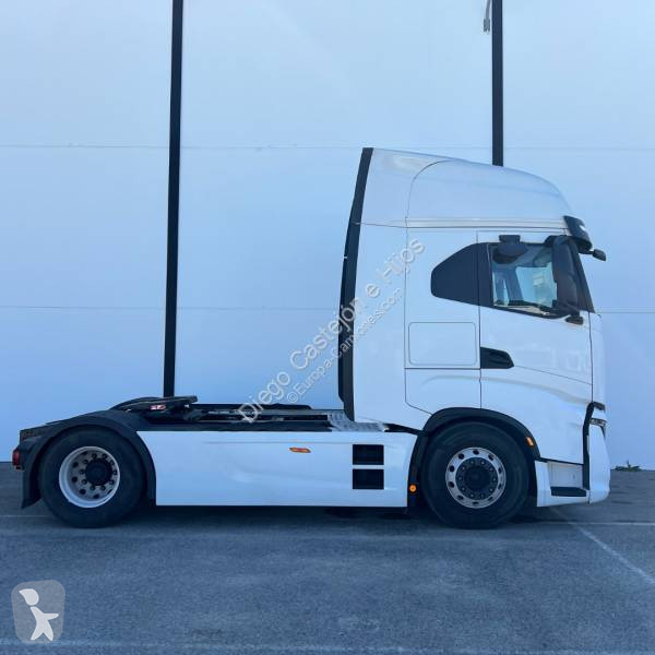 Traktor Iveco