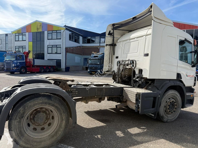 جرار Scania P400 4X2 EURO 5 + RETARDER - 3 PEDAS