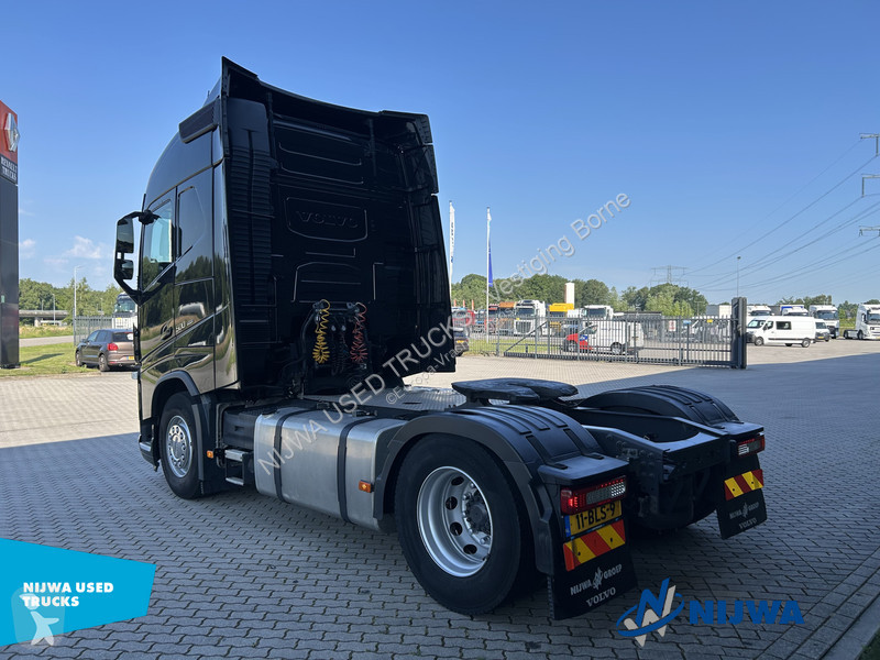 جرار Volvo 500 4x2 VDS + No TC