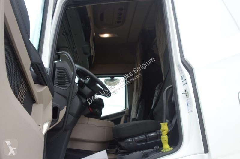 Тягач DAF XG  FT 4X2