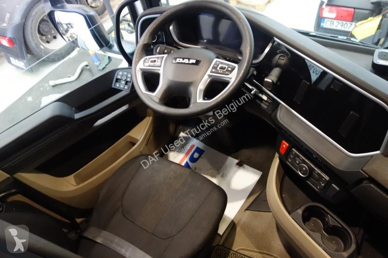 Тягач DAF XG  FT 4X2