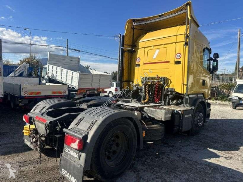 جرار Scania 490