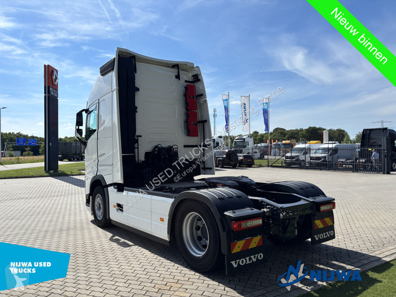 جرار Volvo 500 XL 4x2 I-Save + I-Park