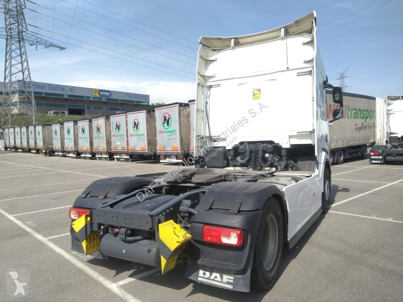 Тягач DAF XFn  FT 4X2