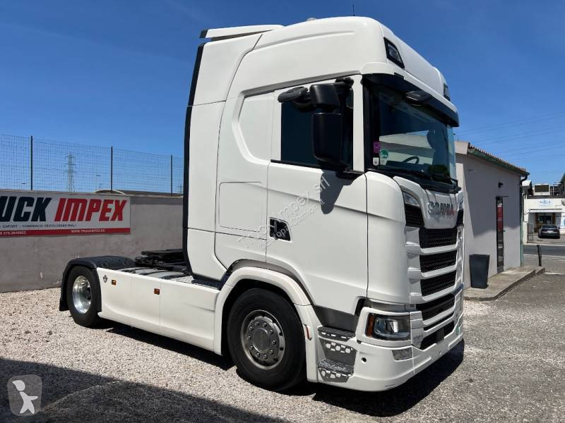 جرار Scania