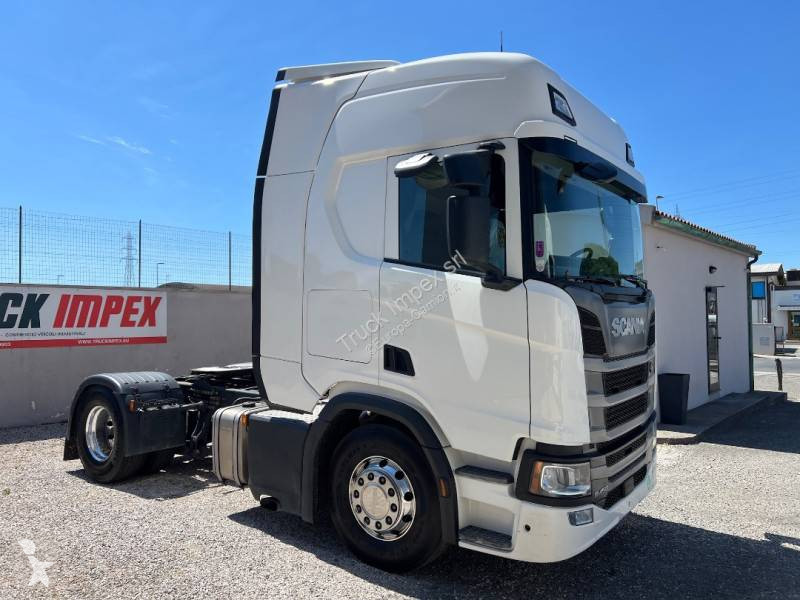 Cap tractor Scania