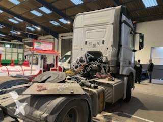 Cap tractor Mercedes