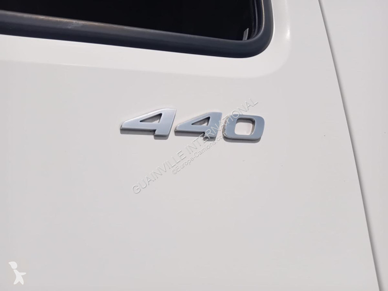 جرار DAF 440