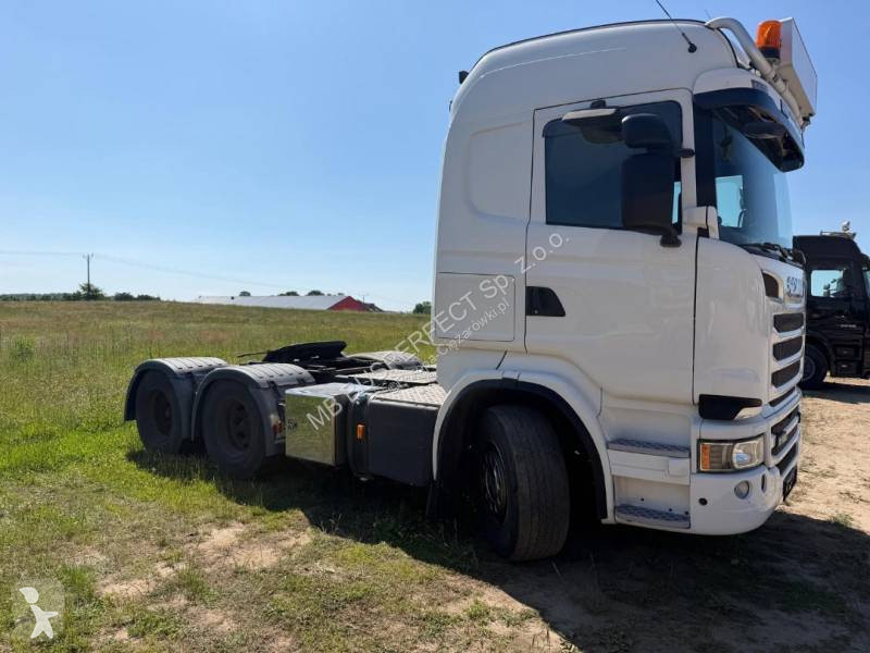 Влекач Scania