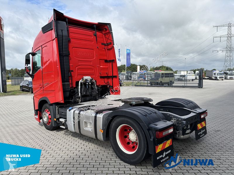 جرار Volvo FH 460 4x2 PTO + WRC