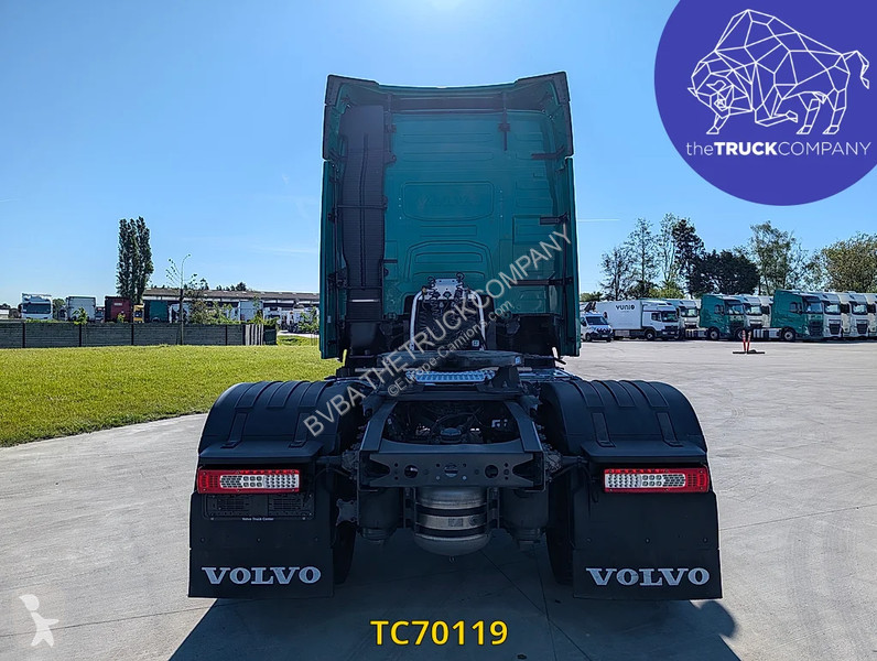 جرار Volvo 500