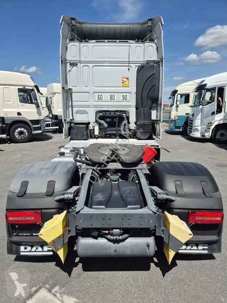 جرار DAF 530 FT SPACE CAB ZF INTARDER