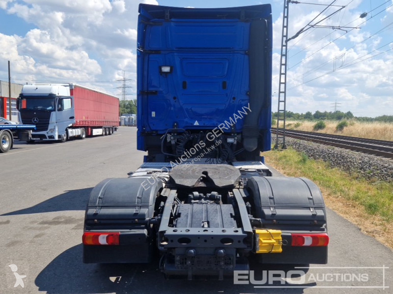 جرار Mercedes ACTROS 1845