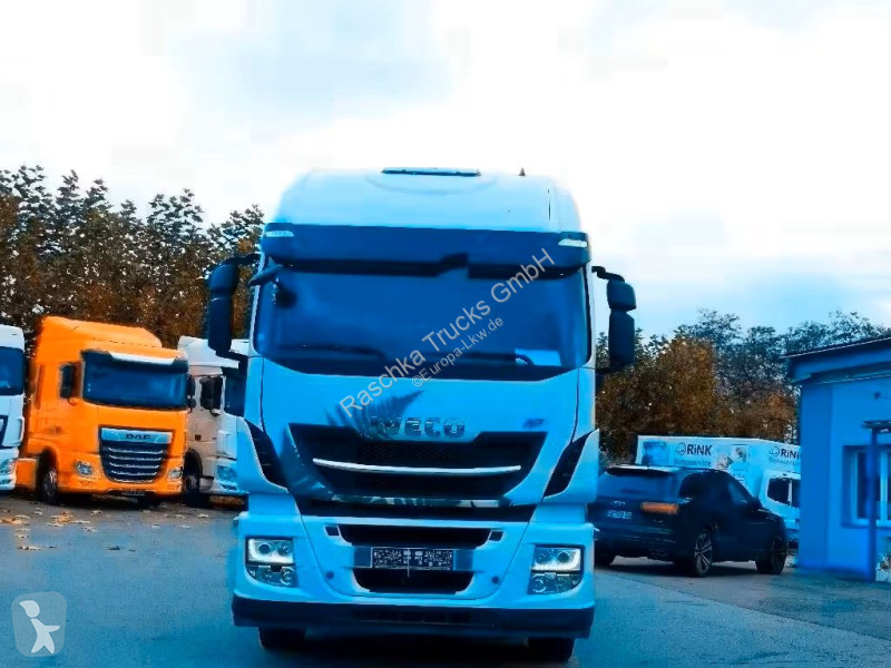 جرار Iveco 460 NP*LNG* 2 STÜCK VORHANDEN*Retarder*