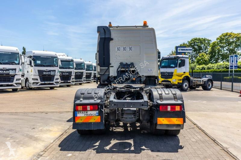 جرار Volvo GLOB 460+HYDR
