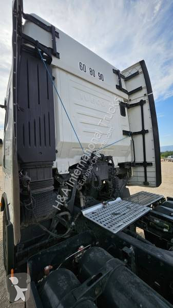 جرار Iveco