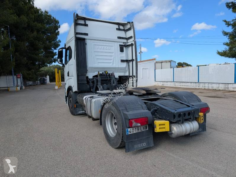 Iveco  tractor unit