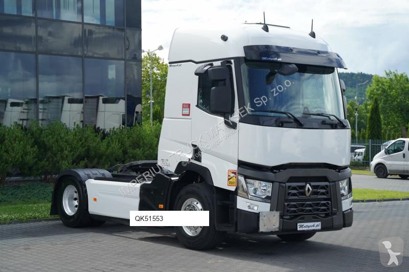 Влекач Renault T 520