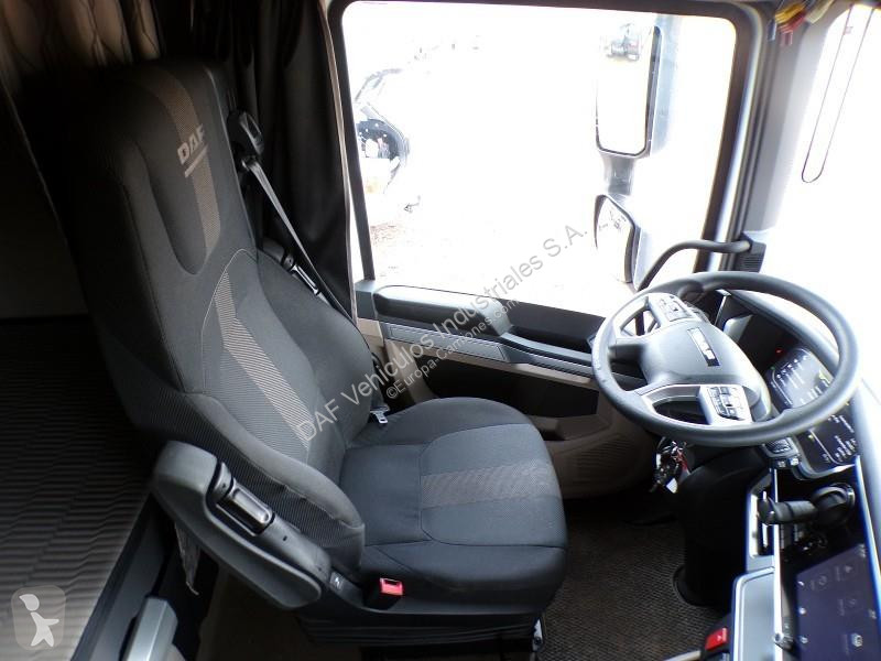 جرار DAF XG  FT 4X2