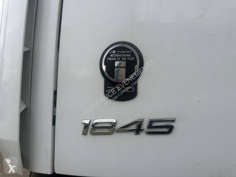 جرار Mercedes