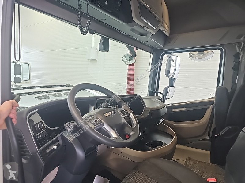 Влекач DAF XG  FT 4X2