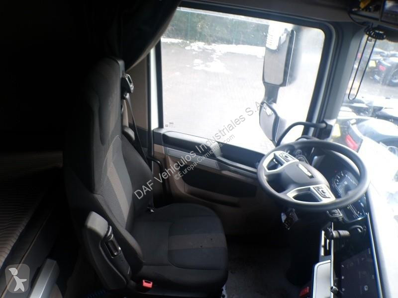 جرار DAF XG  FT 4X2