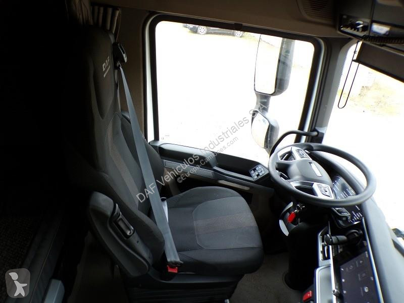 جرار DAF XG  FT 4X2