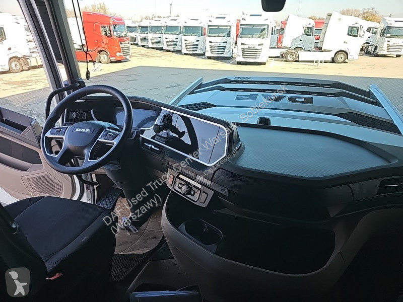 جرار DAF XG  FT 4X2