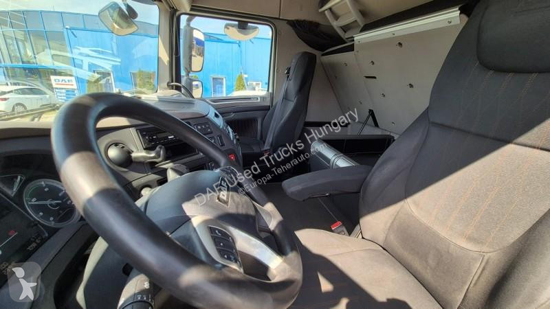 جرار DAF XF  FT LOW DECK 4X2