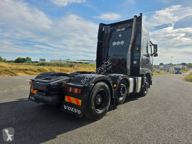 جرار Volvo