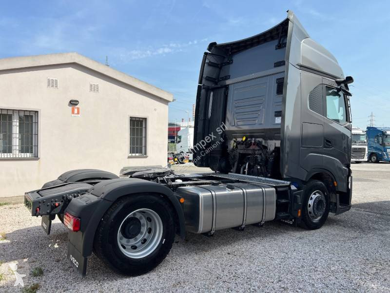 جرار Iveco