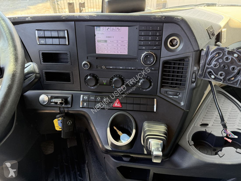 Traktor Mercedes 1832 4x2 - 644.765 Km