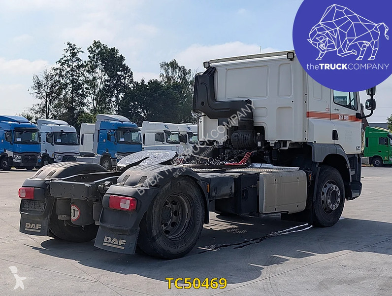 جرار DAF 440