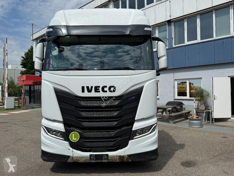 جرار Iveco 460 LNG 4X2 + INTARDER - ALCOA