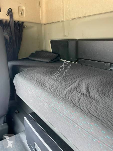 جرار Volvo