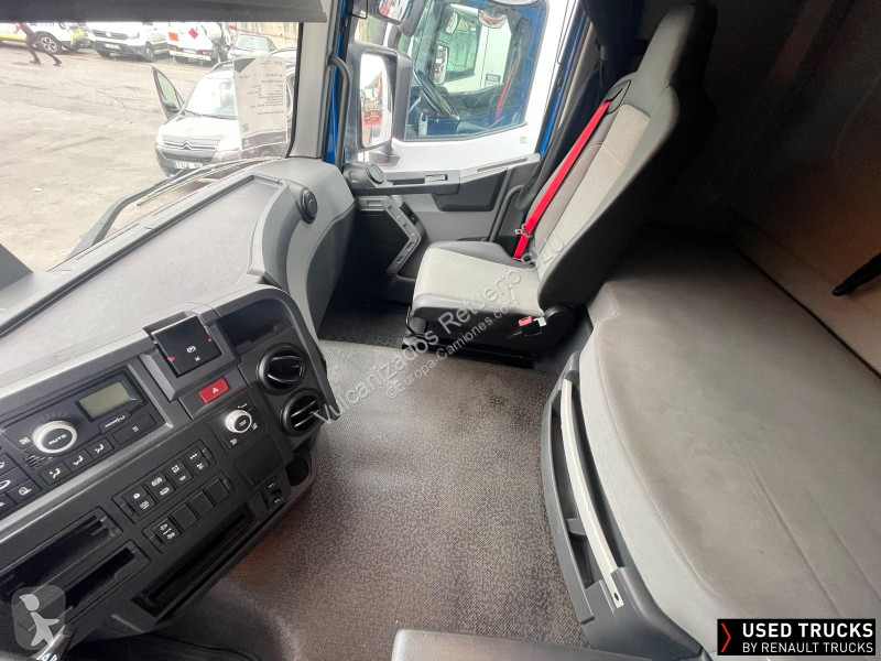 Tracteur Renault