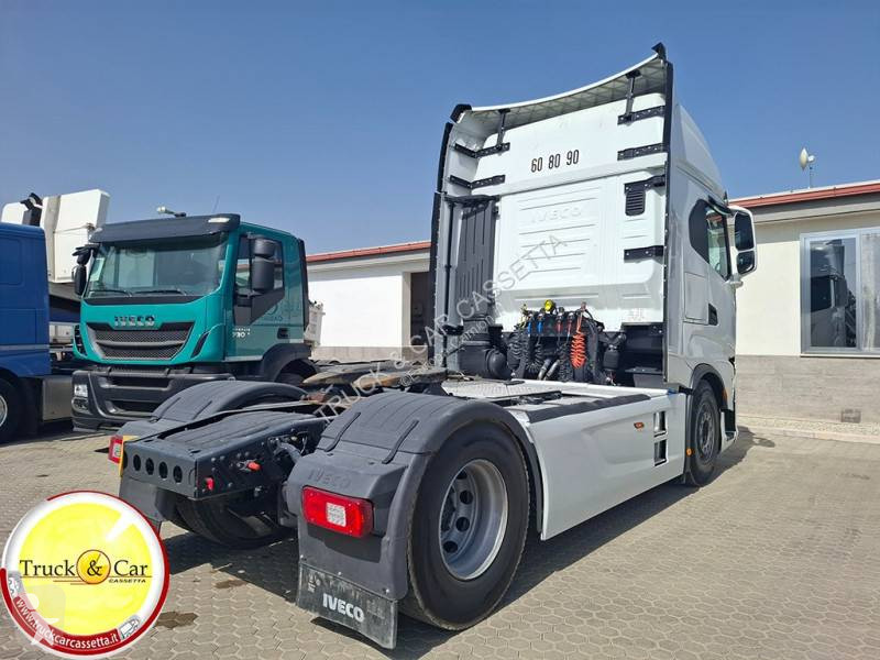 جرار Iveco